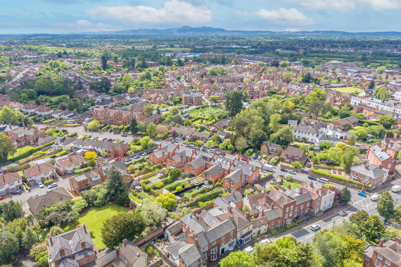 5 bed property in London Road, Worcester
